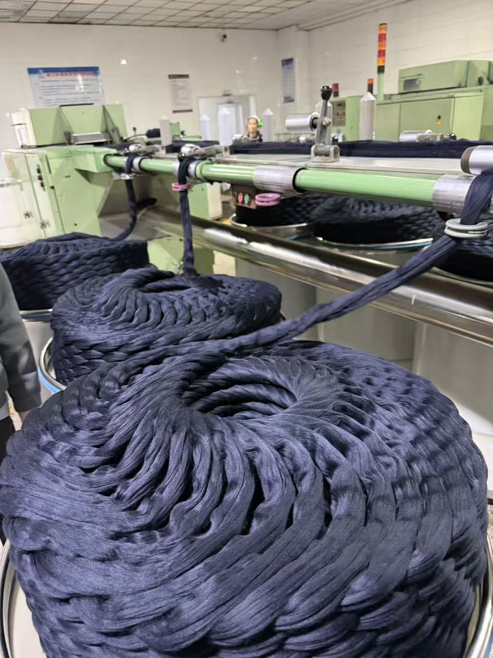 Colun Factory - Weaving